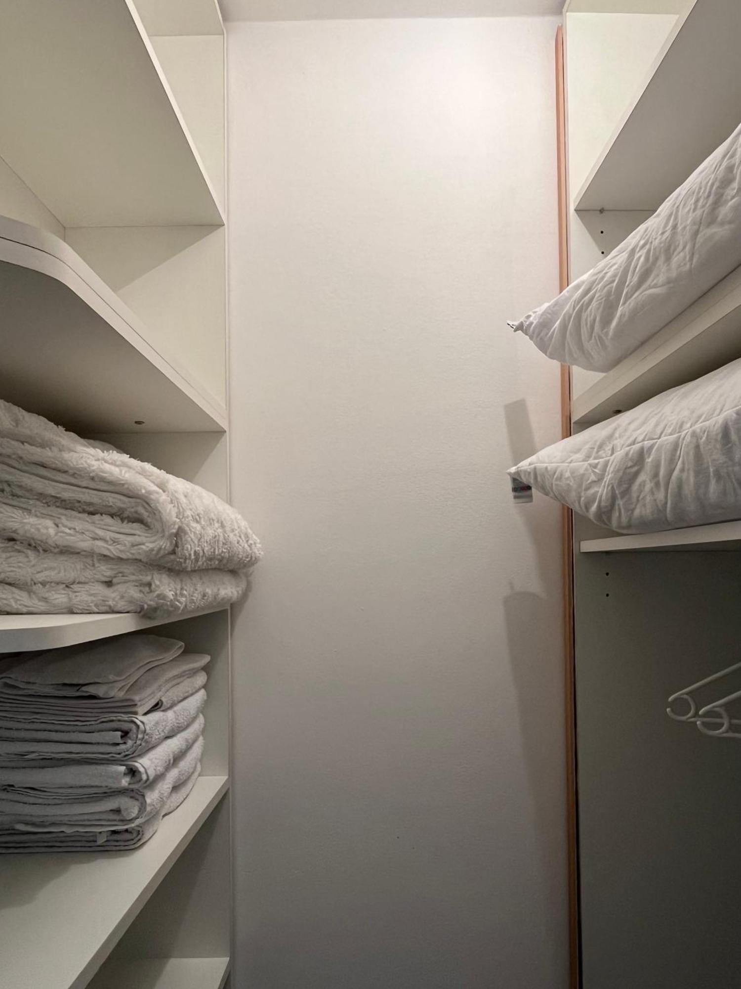 Apartment Vera With Free Garage ノヴィ・サド エクステリア 写真
